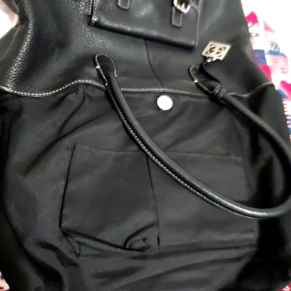 GIANI BERNINI BLACK LEATHER SHOULDER BAG - Picture 10 of 11